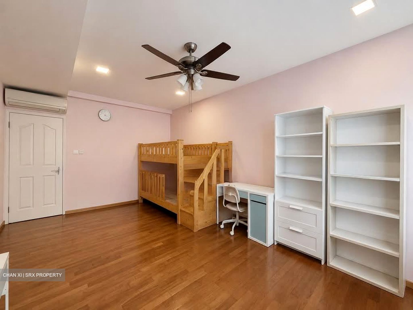 Yuk Tong Avenue (D21), Terrace #566575321